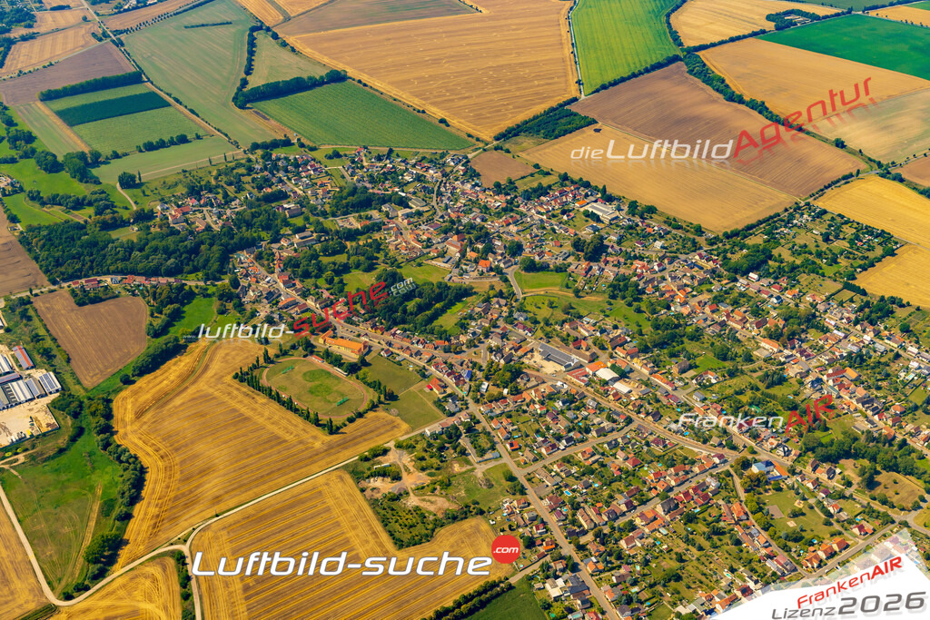 Luftaufnahme der Stadt Obhausen - Die Luftaufnahme wurde 2025 vom UL-Flugzeug heraus erstellt ( keine Drohne ) - Hochauflösende Luftaufnahme - für professionelle Ausdrucke geeignet. Die Geschenkidee !Hier alle&nbsp;Infos zur Lizenzierung der LuftaufnahmeWir fliegen auch dieses Jahr wieder in Ihre Region um Luftbilder zu erstellen.- Luftbild anfragen