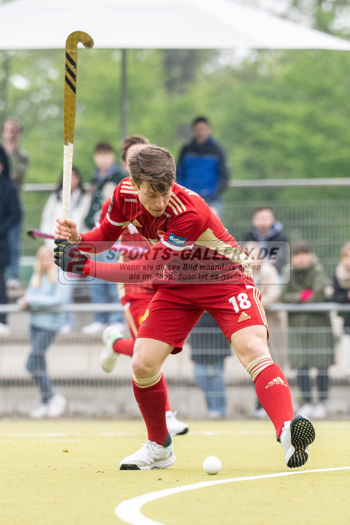 SFE_20230429_0073 | 1. Bundesliga Hockey Herren Rot-Weiss Köln - Crefelder HTC am 29.04.2023 in Köln (KTHC Stadion Rot-Weiss Köln Tennis and Hockey Club), Photo: Stephan Fehrmann 2023 (Sports-Gallery),Maximilian Siegburg ( Rot-Weiss Köln #18 )