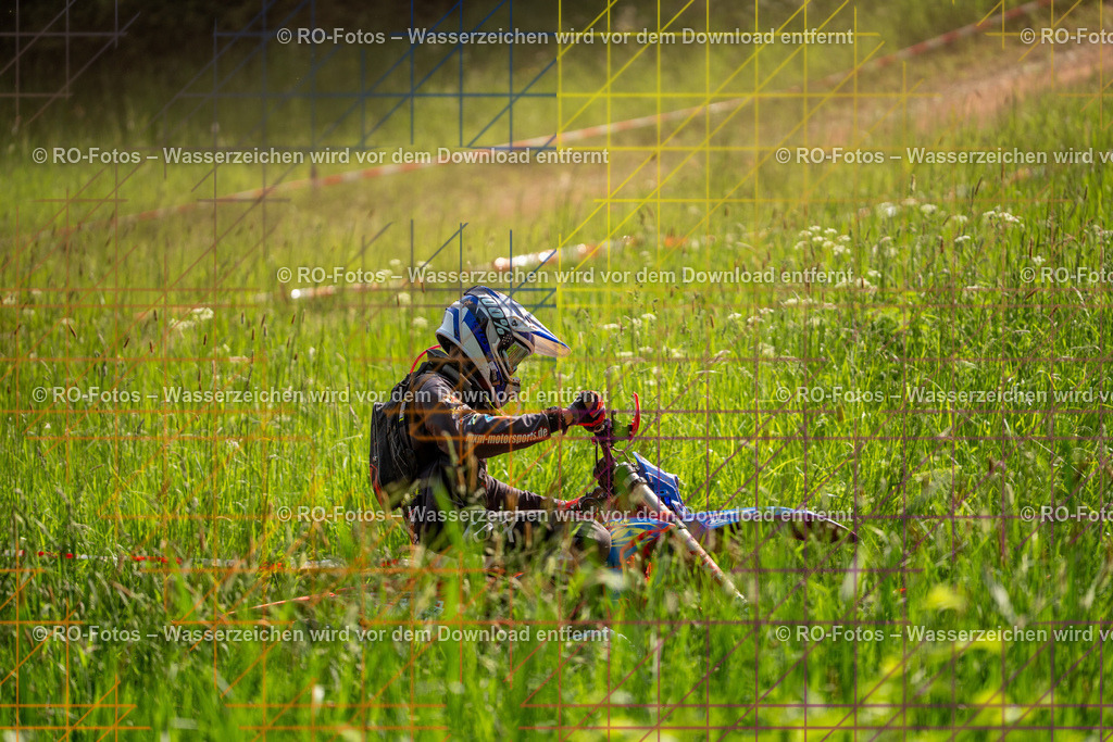 Wolfshausen 4 Lauf -1435 | Sportfotografie von RO-Fotos: Motorsport, Motocross, Enduro, Laufveranstaltungen und Triathlon. Professionelle Fotos von Sportlern und Events. - Realisiert mit Pictrs.com