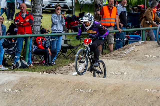 BayBMX2026-06085 | Fotogalerie von Thomas Dettweiler mit Eventbildern und lizenzfreien Fotos. Perfekt als Wandbild, für Büro, Website oder private Nutzung. - Realisiert mit Pictrs.com