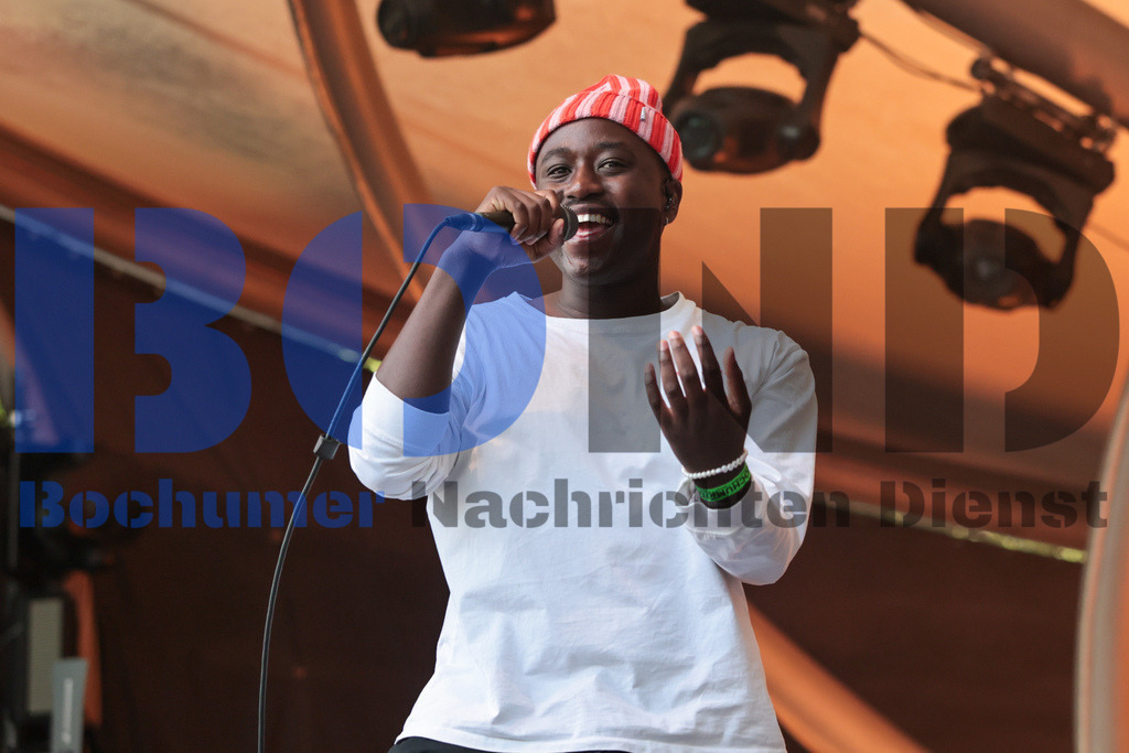 SES_BTJMAH20250704-17 | bond - Realisiert mit Pictrs.com