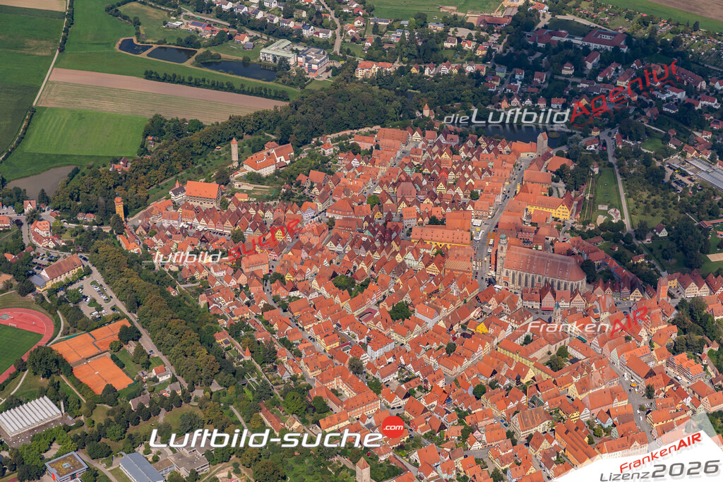 aktuelles Luftbild von Altstadt  Dinkelsbuehl - Luftaufnahme wurde 2019 von https://frankenair.de mittels Flugzeug (keine Drohne) erstellt.
