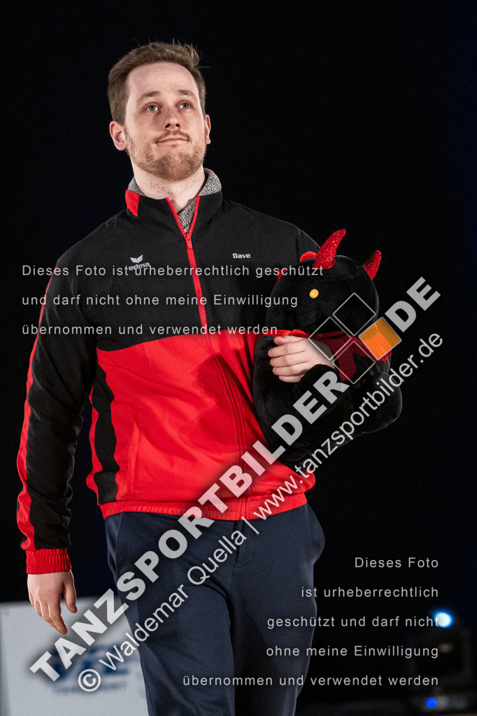 20250504-01070 | Hier finden Sie Tanz Bilder vom Latein und Standard Formationen tanzen. Sportbilder vom Tanzsport. Schöne Fotos und von Weltmeisterschaft, Europameisterschaft, Bundesliga, Regionalliga, Oberliga und Landesliga sowie von GOC Stuttgart, DanceComp, WM Bremen