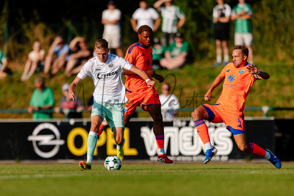 Testspiel, Saison 2026/27: SC Preußen Münster - Kickers Emden | Billerbeck, 10.07.2026: Testspiel, SC Preußen Münster gegen Kickers Emden auf der Anlage des DJK Billerbeck in Billerbeck. Foto: sportfotografie.ms | Markus Paletta - Realisiert mit Pictrs.com