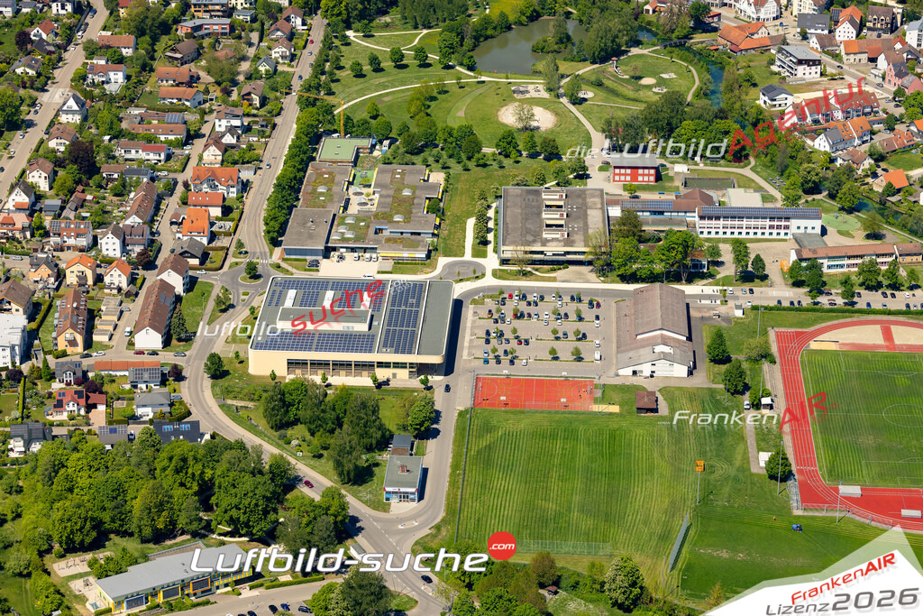 Schrägluftbild  Gymnasium  Herbrechtingen - Das Luftbild wurde 2025 vom UL-Flugzeug heraus erstellt ( keine Drohne ) - Hochauflösende Luftaufnahme -Nicht vergleichbar mit Google Maps oder Satelittenbilder- Die Geschenkidee !Mit Lizenz und Bildrechte bestellbar