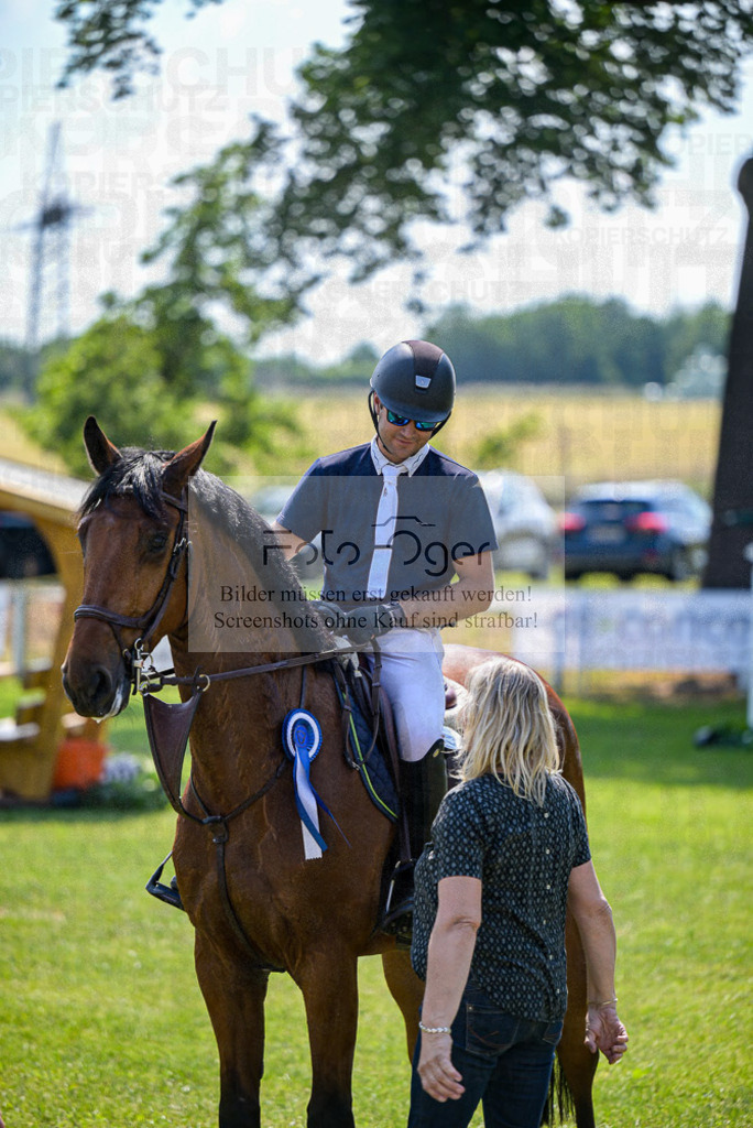 Reitturnier Voxtrup | Entdecke hochwertige Reitturnierfotos von Foto Oger. Professionell, emotional und authentisch – jetzt Lieblingsmomente im Shop bestellen.Deutschlandweite Turnierfotografie. - Realisiert mit Pictrs.com