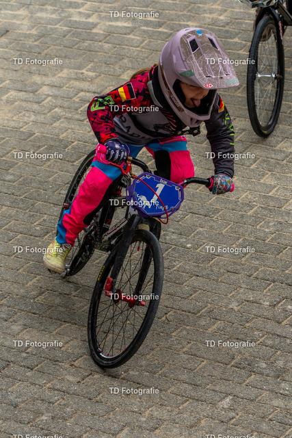 BayBMX2026-05555 | Fotogalerie von Thomas Dettweiler mit Eventbildern und lizenzfreien Fotos. Perfekt als Wandbild, für Büro, Website oder private Nutzung. - Realisiert mit Pictrs.com