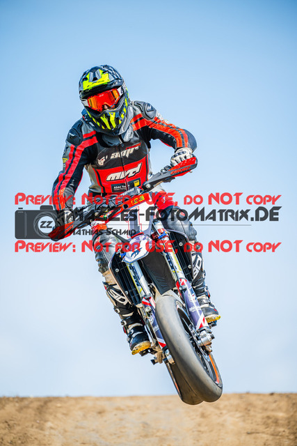 MaZZes_FotoMatrix_240622_6007705_7474 | UE40