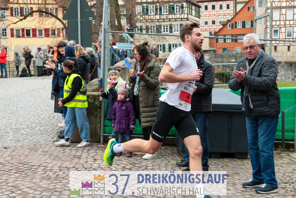 VR Bank Hauptlauf 10000m | 3 Koenigslauf 2023 - Realisiert mit Pictrs.com