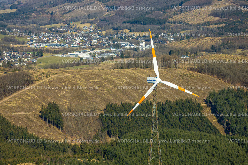 Kirchhundem250308263Kruberg | Luftbild, Windräder und Waldgebiet mit Waldschäden, Welschen Ennest, Kirchhundem, Sauerland, Nordrhein-Westfalen, Deutschland