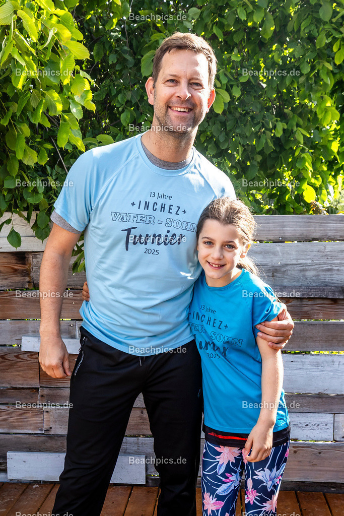 2025-200075920-Vater-Sohn-Turnier-Familienfotos | Pinar Atalay, Bundeskanzler Friedrich Merz 29.05.2025; Berlin Foto: Gerold Rebsch - www.beachpics.de