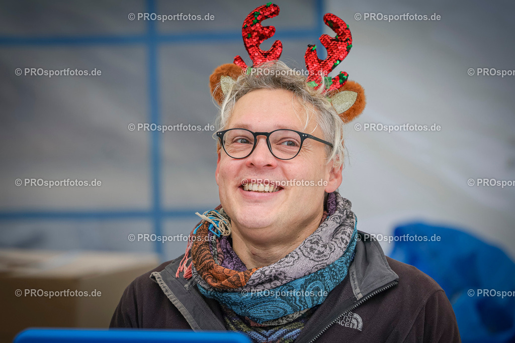 6. Bonner Nikolauslauf; Bonn, 14.12.2025 | Impressionen vom 6. Bonner Nikolauslauf am 14.12.2025 in Bonn (Nordrhein-Westfalen). 