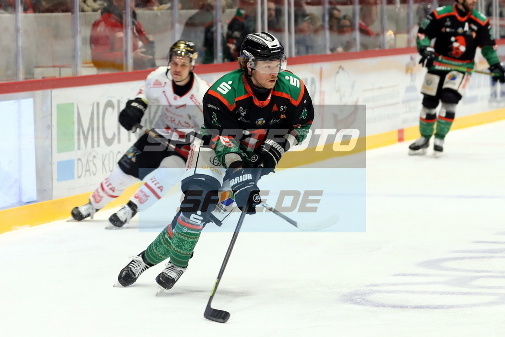 Aaron Reinig MEC | Aaron Reinig MEC - Realisiert mit Pictrs.com