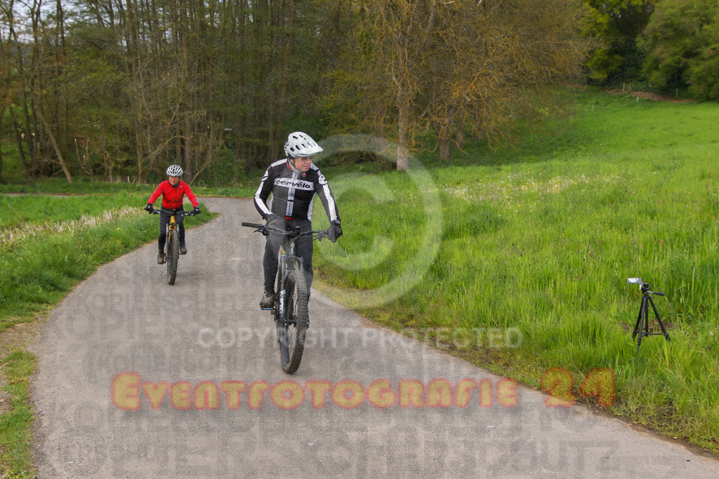 220501_0957_EV8_9608 | Sportfotografie im Rhein-Sieg Kreis, Köln, Bonn, NRW, Rheinland Pfalz, Hessen, etc. Unser Tätigkeitsfeld umfasst den Laufsport vom Volkslauf über den Marathon, Duathlon, Triathon bis zum Ultralauf wie Kölnpfad Ultra oder Schindertrail.