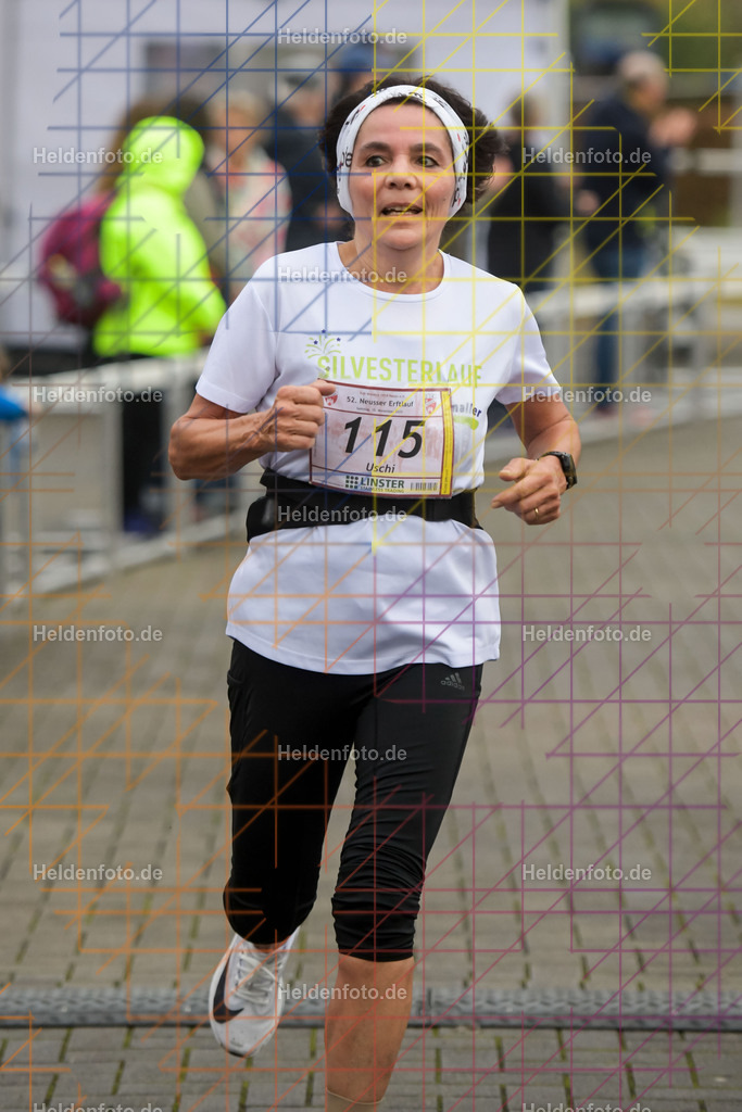 Neusser Erftlauf 2025  | 15km Neusser Erftlauf 2025 Foto: Heldenfoto.de