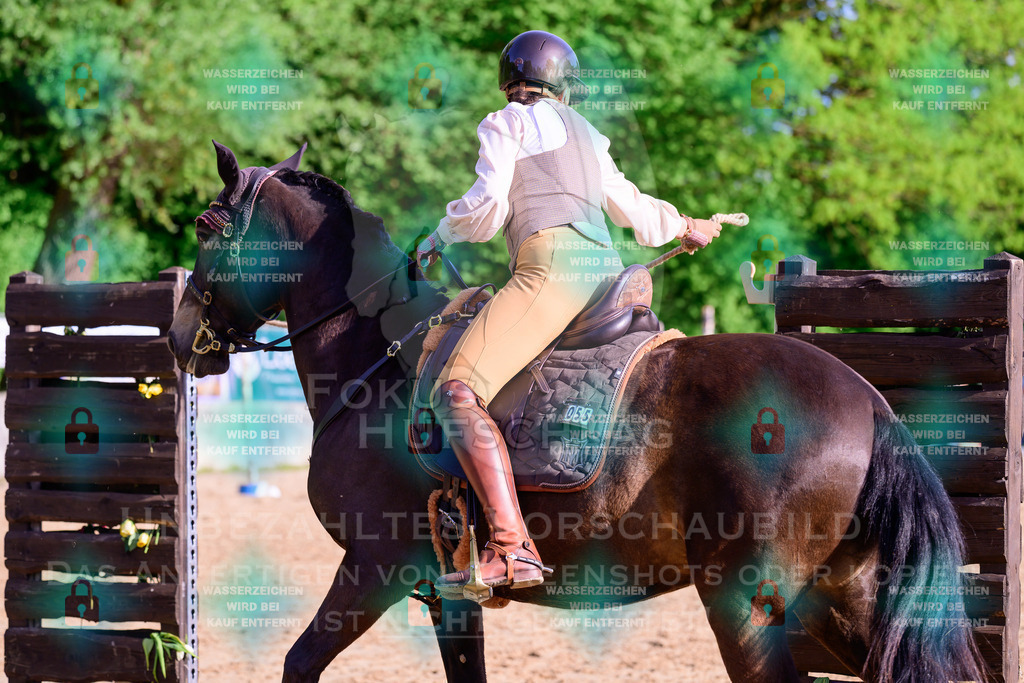 02052026-Giesenbach-03-Speedtrail-0129 | Fokus Hufschlag Fotografie - Realisiert mit Pictrs.com