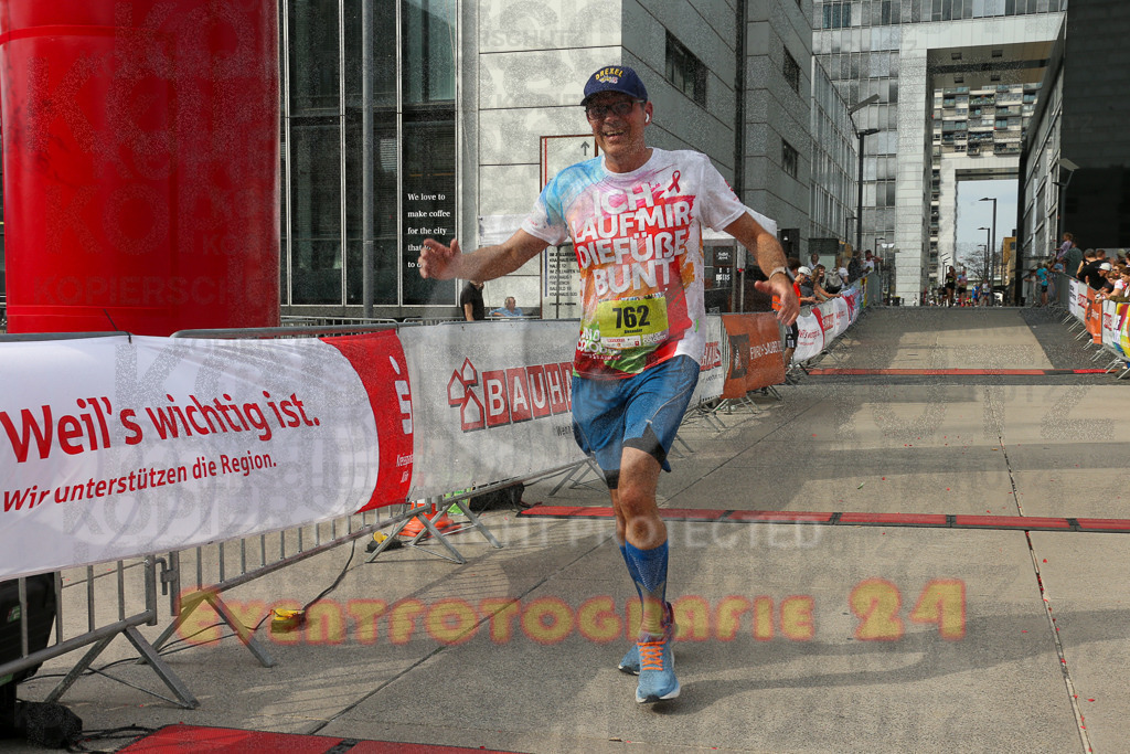 250920_1524_EX1_9326 | Sportfotografie im Rhein-Sieg Kreis, Köln, Bonn, NRW, Rheinland Pfalz, Hessen, etc. Unser Tätigkeitsfeld umfasst den Laufsport vom Volkslauf über den Marathon, Duathlon, Triathon bis zum Ultralauf wie Kölnpfad Ultra oder Schindertrail.