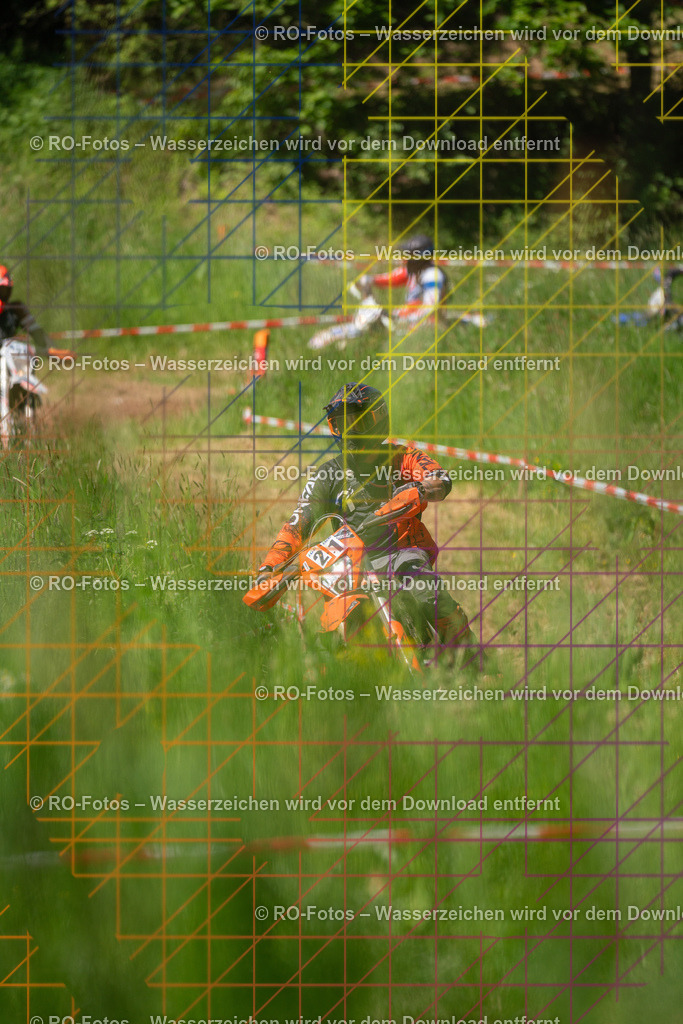 Wolfshausen 2 Lauf -316 | Sportfotografie von RO-Fotos: Motorsport, Motocross, Enduro, Laufveranstaltungen und Triathlon. Professionelle Fotos von Sportlern und Events. - Realisiert mit Pictrs.com