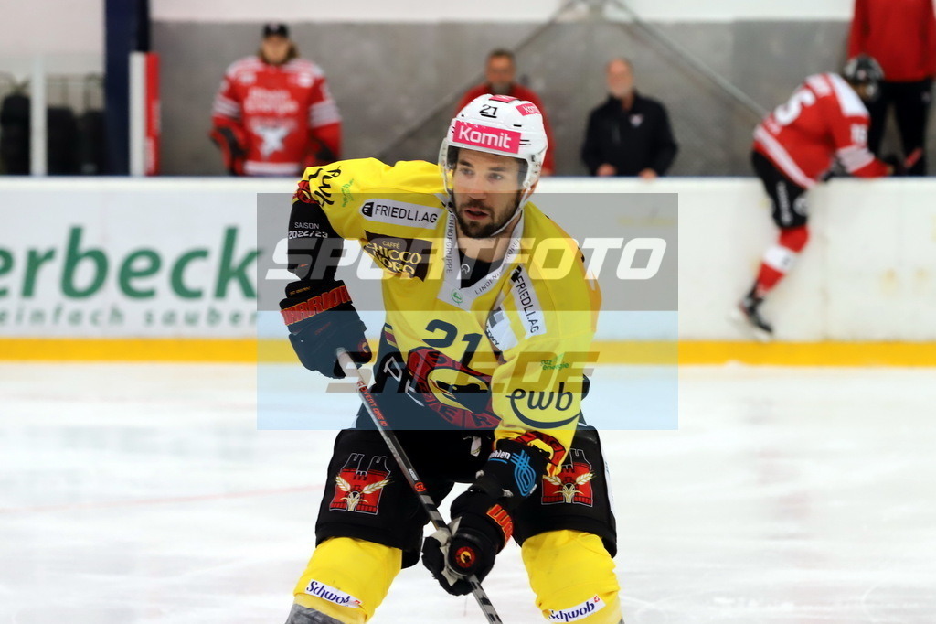 Simon Moser - SCB | Simon Moser - SCB - Realisiert mit Pictrs.com