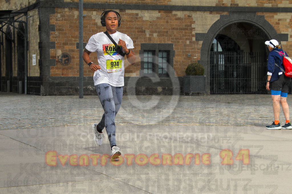 250920_1326_EV4_5532 | Sportfotografie im Rhein-Sieg Kreis, Köln, Bonn, NRW, Rheinland Pfalz, Hessen, etc. Unser Tätigkeitsfeld umfasst den Laufsport vom Volkslauf über den Marathon, Duathlon, Triathon bis zum Ultralauf wie Kölnpfad Ultra oder Schindertrail.