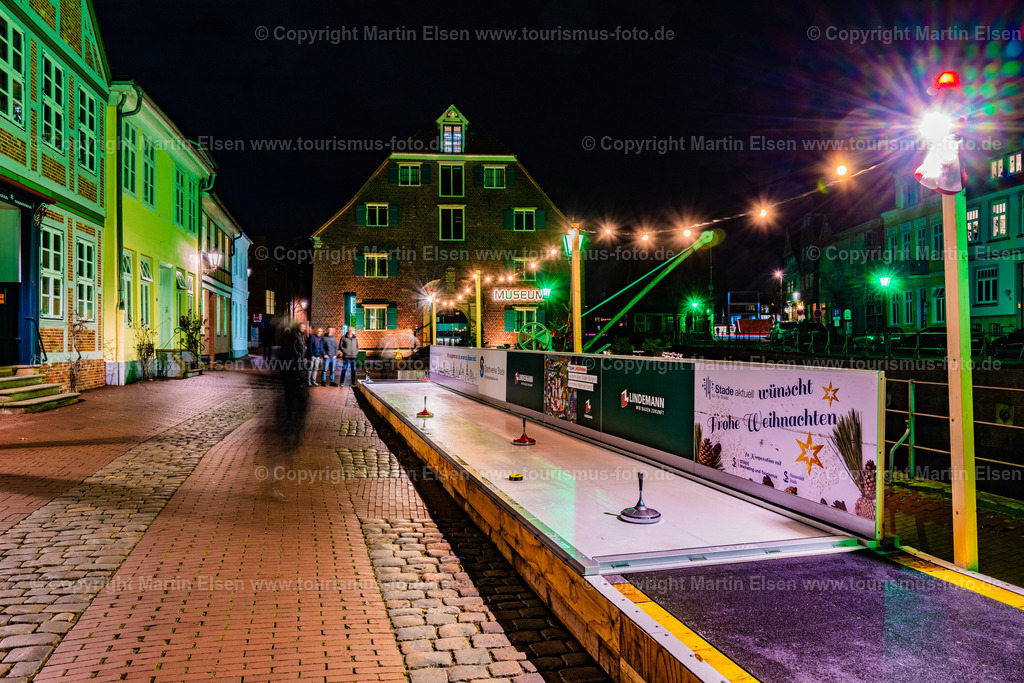 Stade Fischmarkt Weihnachtsmarkt_Eisstockschießen_ELS_7180281124 | Fotos aus den Touristenorten aus Norddeutschland. - Realisiert mit Pictrs.com