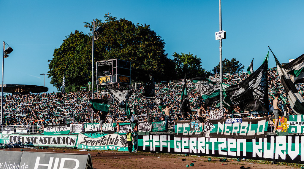 20250509-scp-bsc-0170 | Das ist die Fotodatenbank für authentische Sportfotografie aus Münster: Markus Paletta fotografiert Teams, Sportler:innen, Kinder, Events & Unternehmen. - Realisiert mit Pictrs.com