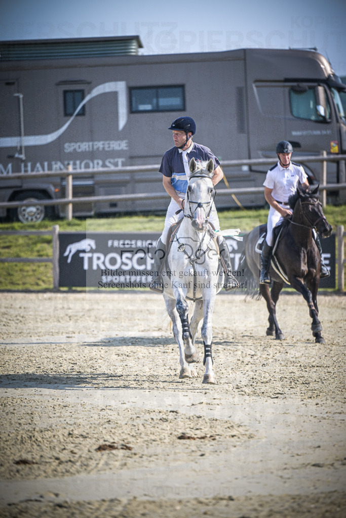 DOS_0197 | Entdecke hochwertige Reitturnierfotos von Foto Oger. Professionell, emotional und authentisch – jetzt Lieblingsmomente im Shop bestellen.Deutschlandweite Turnierfotografie. - Realisiert mit Pictrs.com