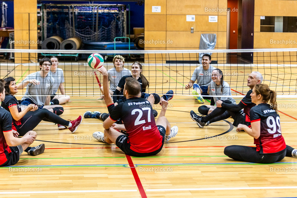 2024-00111389-3-Icke-Cup-Berlin |  16.11.2024; Berlin Foto: Gerold Rebsch - www.beachpics.de