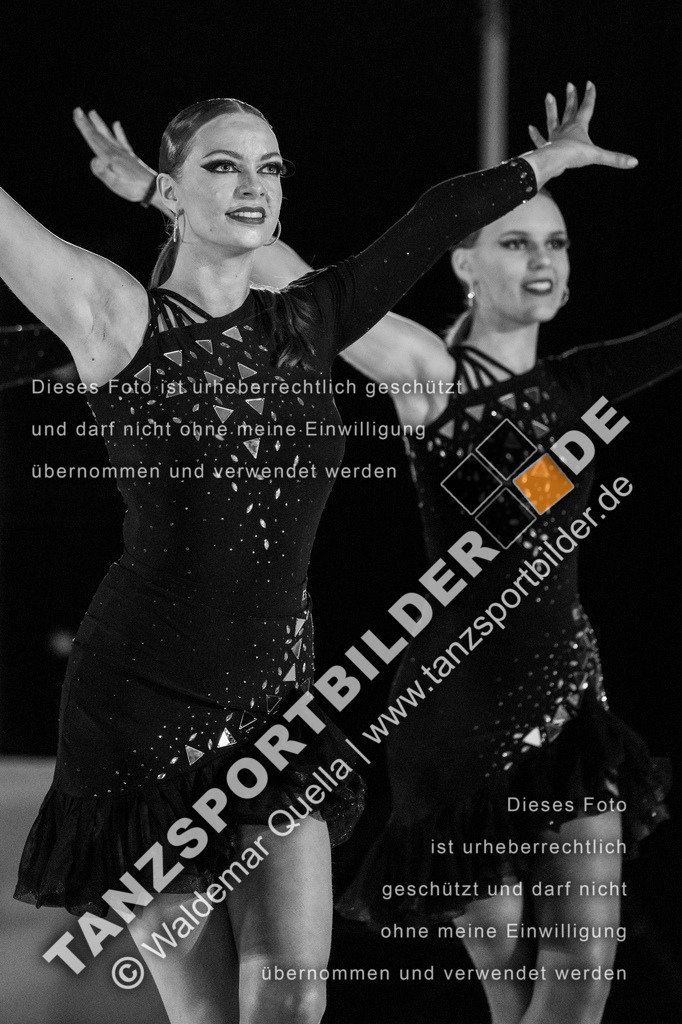 20250504-01297 | Hier finden Sie Tanz Bilder vom Latein und Standard Formationen tanzen. Sportbilder vom Tanzsport. Schöne Fotos und von Weltmeisterschaft, Europameisterschaft, Bundesliga, Regionalliga, Oberliga und Landesliga sowie von GOC Stuttgart, DanceComp, WM Bremen