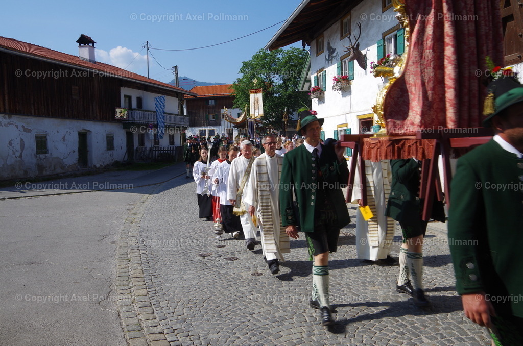 IMGP3444 | fotografiert von Axel PollmannLeonhardi Wallfahrt Benediktbeuern und Murnau, Fronleichnam, Fasching, Landschaft im Loisachtal und Benediktbeuern  - Realisiert mit Pictrs.com