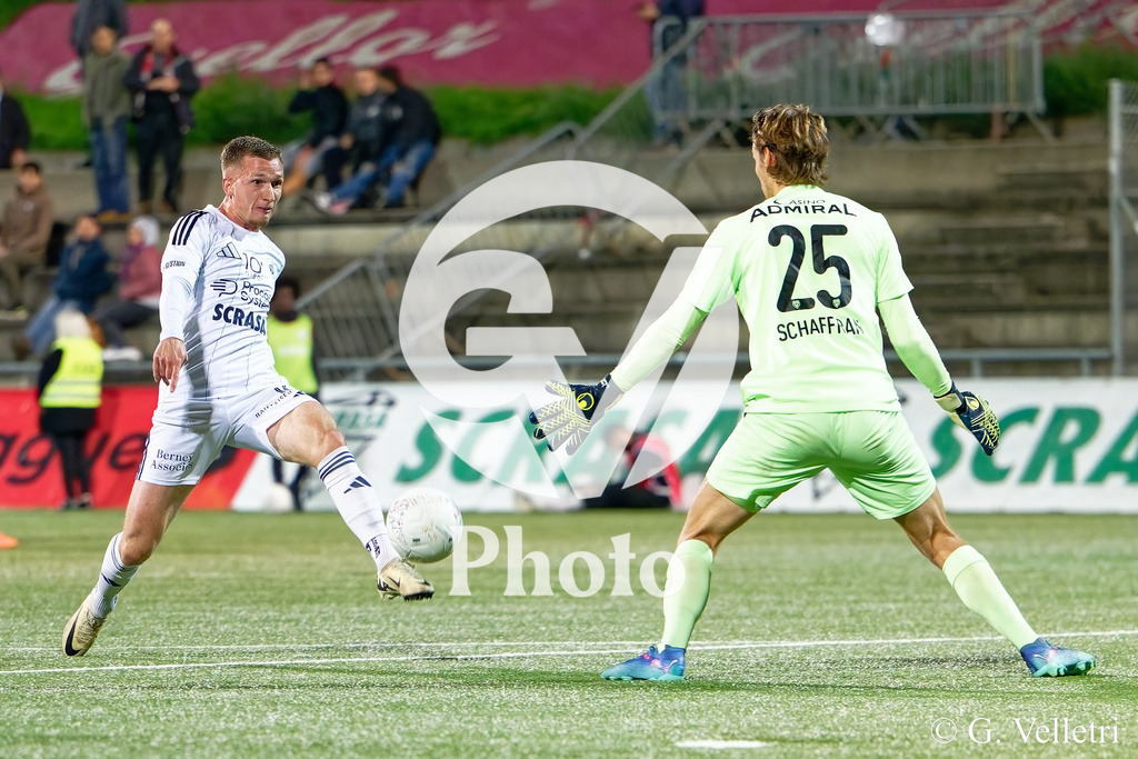 Challenge League - Etoile Carouge FC v FC Vaduz | Florian Hysenaj (14 Etoile Carouge FC) in action during the Challenge League game between Etoile Carouge FC and FC Vaduz at Stade de la Fontenette in Carouge, Switzerland