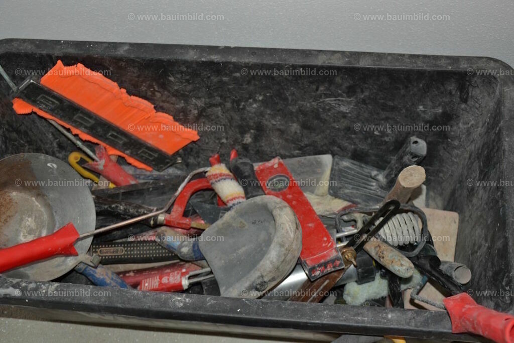bib-lg21-fliesenlegerarbeiten-0068 | Nach LV-Leistungsgruppen sortierte Detailfotos über den Bau eines Hauses. Alle Hausbau-Bilder direkt vom Urheber und Autor der Website Haus-Selber-Bauen.com