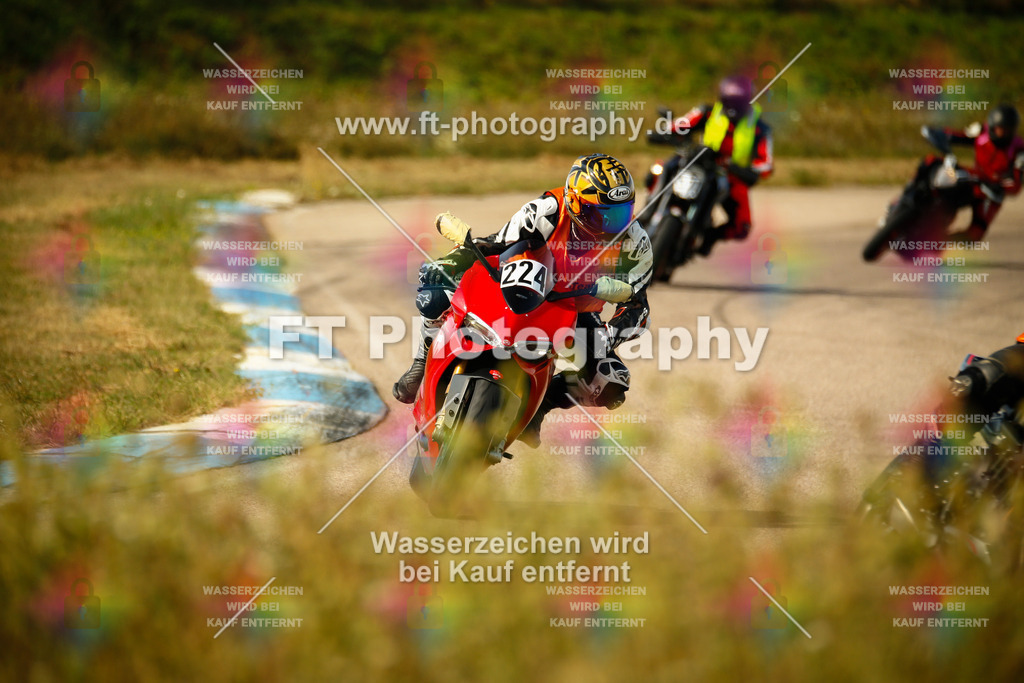 _MOT6523 | Hier findet Ihr Bilder von Touristenfahrten auf der Nürburgring Nordschleife oder von anderen Veranstaltungen die ich besucht habe. Viel Spass beim Durch Schauen 