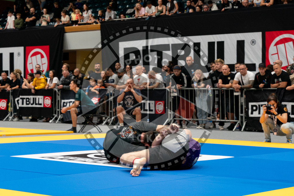 20230916PBB5657 | Fighters compete during the grappling tournement ADCC Trials (European, Middle East and African Championship) in Warsaw, Poland, on September 16, 2023.