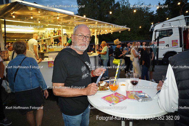 57Geburtstag Thomas Meyer |  Fotograf Kurt Hoffmann - Realisiert mit Pictrs.com