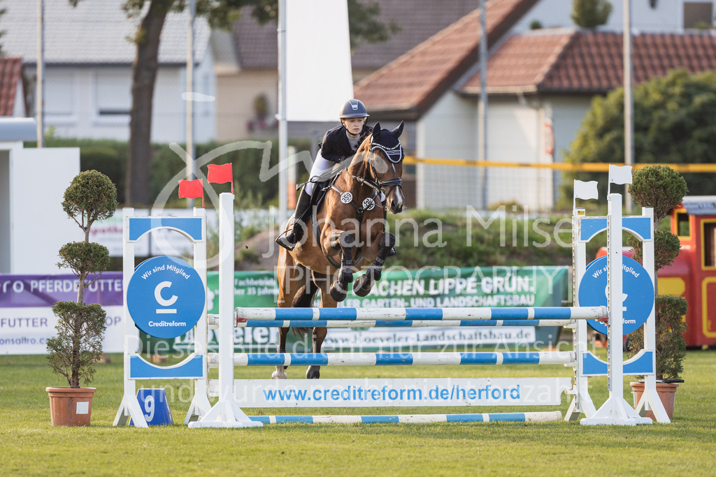 230713_LC_StilA-976 | Deine schönsten Turniermomente als professionelle Fotos! Entdecke hochwertige Pferdesport-Fotografie im Online-Shop. Jetzt Fotos finden & bestellen!