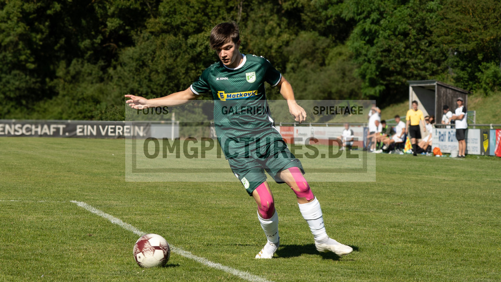 _OMG8179 | www.omgpictures.de, Sportfotograf, Verein, Fotograf, Baden Württemberg, Stuttgart, Heilbronn, omgpictures, Spieltag,  - Realisiert mit Pictrs.com