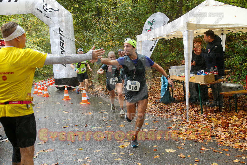 241027_0949_EX1_3385 | Sportfotografie im Rhein-Sieg Kreis, Köln, Bonn, NRW, Rheinland Pfalz, Hessen, etc. Unser Tätigkeitsfeld umfasst den Laufsport vom Volkslauf über den Marathon, Duathlon, Triathon bis zum Ultralauf wie Kölnpfad Ultra oder Schindertrail.