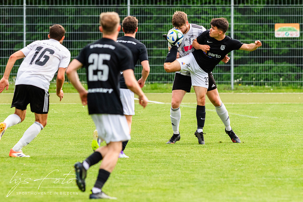 SV Waldesch - SG Urbar-24 | Sportfotografie Hermann-Josef Stoffel - Realisiert mit Pictrs.com