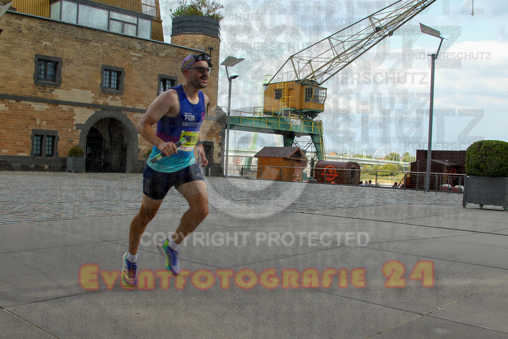 250920_1535_EV4_9223 | Sportfotografie im Rhein-Sieg Kreis, Köln, Bonn, NRW, Rheinland Pfalz, Hessen, etc. Unser Tätigkeitsfeld umfasst den Laufsport vom Volkslauf über den Marathon, Duathlon, Triathon bis zum Ultralauf wie Kölnpfad Ultra oder Schindertrail.