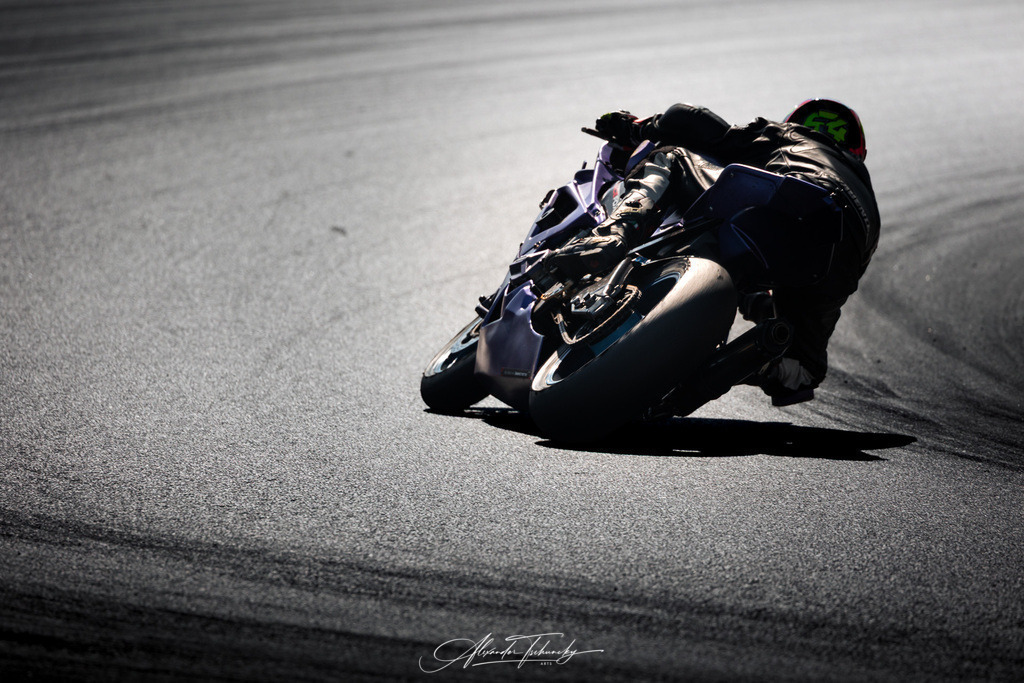 Ducati Trackday Hockenheimring 2026 | Entdecken Sie die faszinierende Welt von Alexander Tschuncky Arts: Kreative Fotografie, atemberaubende Automobilkunst und hochwertiger Bilderdruck. Lassen Sie sich inspirieren! - Realisiert mit Pictrs.com