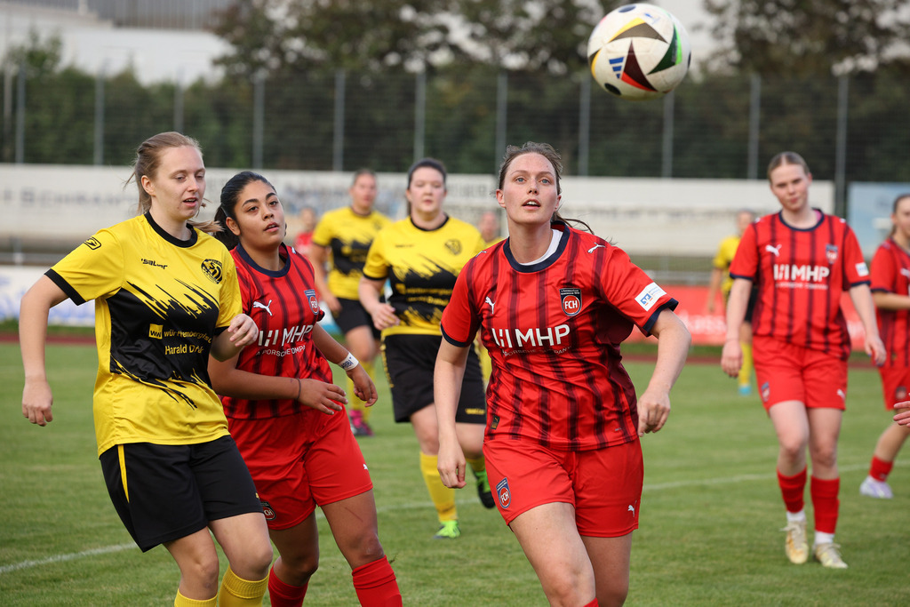 Fußball I FRAUEN I Saison 2025-2026 I Freundschaftsspiel I SGM Ebnat-Waldhausen - 1FC Heidenheim 1846 2 I_250823_6099 | Fotopresso – Sportfotografie in Heidenheim & Umgebung. Professionelle Sportfotografie für unvergessliche Momente. Dynamische Action-Shots, emotionale Szenen & hochwertige Bilder. - Realisiert mit Pictrs.com
