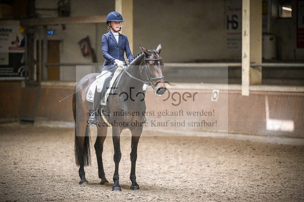 DOS_0528 | Entdecke hochwertige Reitturnierfotos von Foto Oger. Professionell, emotional und authentisch – jetzt Lieblingsmomente im Shop bestellen.Deutschlandweite Turnierfotografie. - Realisiert mit Pictrs.com
