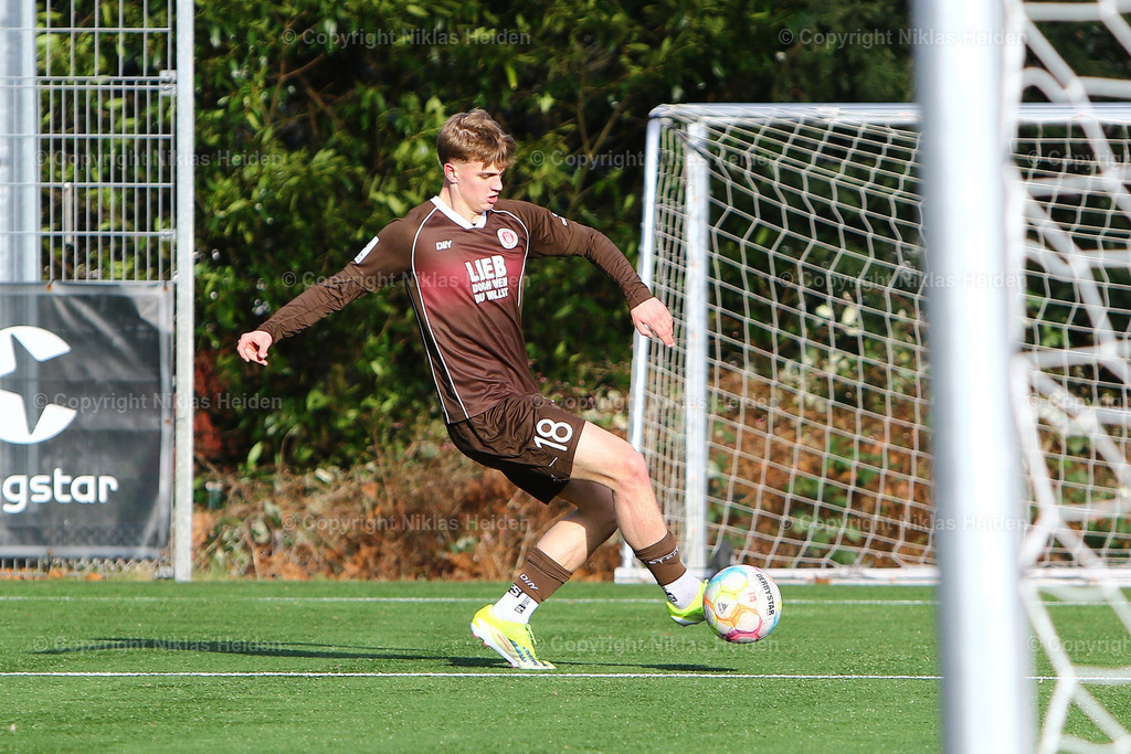 NH_FCStPauliU19_HamburgerSVU19_U19Bundesliga_27012024 | #18 Noah Palapies (FC St. Pauli U19)

A-Junioren-Bundesliga Nord/Nordost I 14. Spieltag I 27.01.2024
