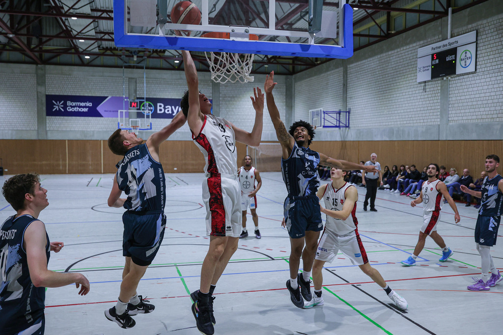 1.Regio BAYER GIANTS vs LippeBaskets Werne-107 | Fotos von Basketballspielen aus dem Raum NRW fotografiert von Gero Mueller-Laschet und Daniel Schaefer - Realisiert mit Pictrs.com