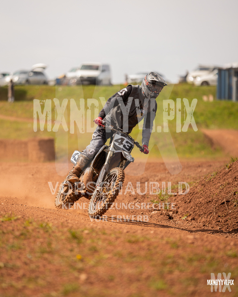 866A4202 | mxndyyvipix
