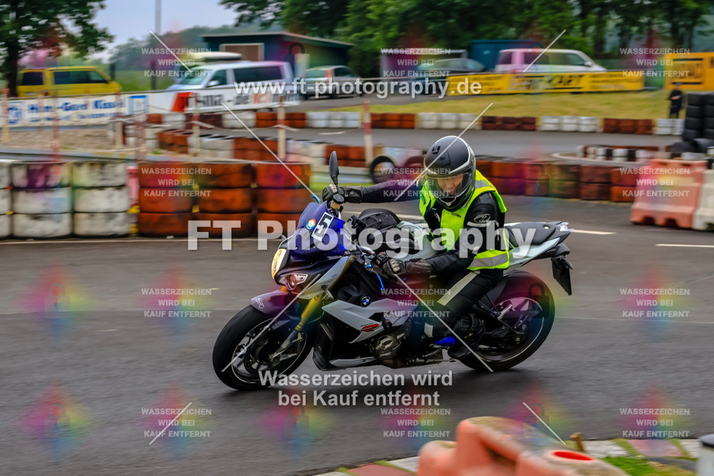 OBK-5415 | Hier findet Ihr Bilder von Touristenfahrten auf der Nürburgring Nordschleife oder von anderen Veranstaltungen die ich besucht habe. Viel Spass beim Durch Schauen 