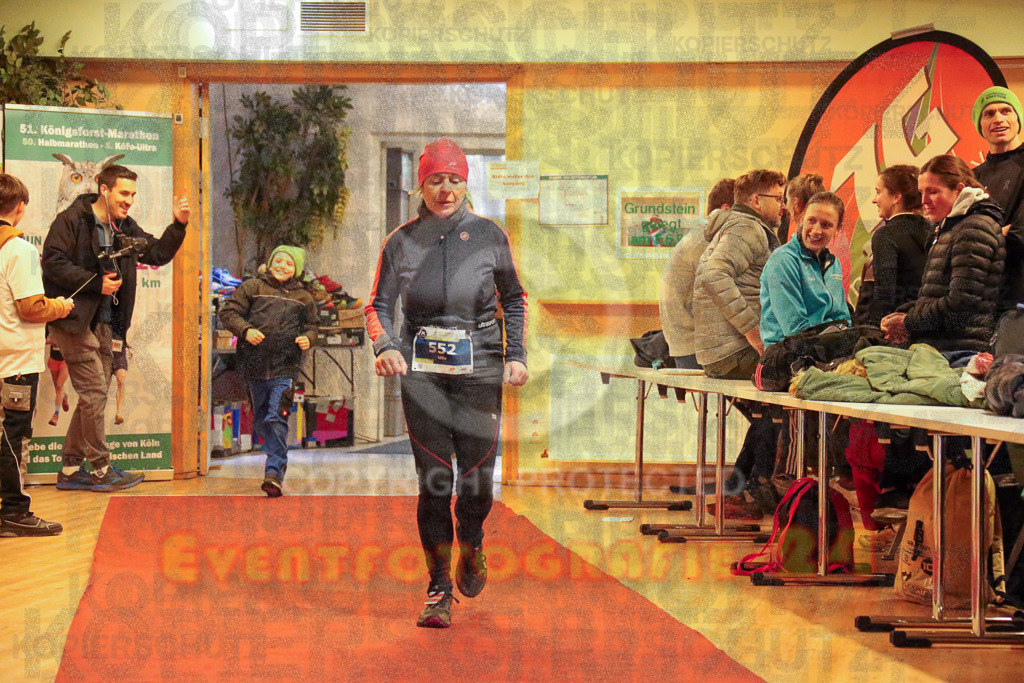241208_1151_EX1_6740 | Sportfotografie im Rhein-Sieg Kreis, Köln, Bonn, NRW, Rheinland Pfalz, Hessen, etc. Unser Tätigkeitsfeld umfasst den Laufsport vom Volkslauf über den Marathon, Duathlon, Triathon bis zum Ultralauf wie Kölnpfad Ultra oder Schindertrail.