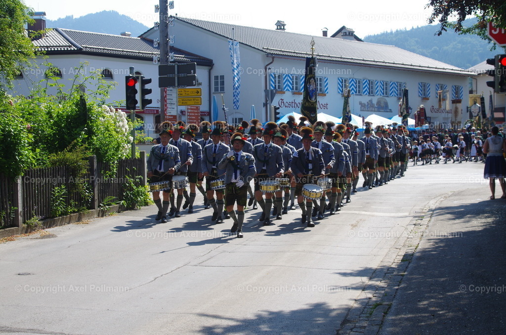 IMGP3978 | fotografiert von Axel PollmannLeonhardi Wallfahrt Benediktbeuern und Murnau, Fronleichnam, Fasching, Landschaft im Loisachtal und Benediktbeuern  - Realisiert mit Pictrs.com