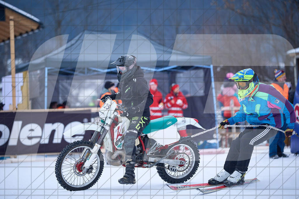 11. Holzknecht Skijöring | Skijöring am 24.01.2026: 11. Holzknecht Skijöring in Gosau am Dachstein, Oberösterreich, ÖsterreichFoto: © 2026 Martin Bihounek | mb-creative.eu